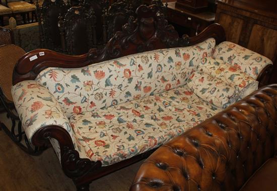 Scroll end settee